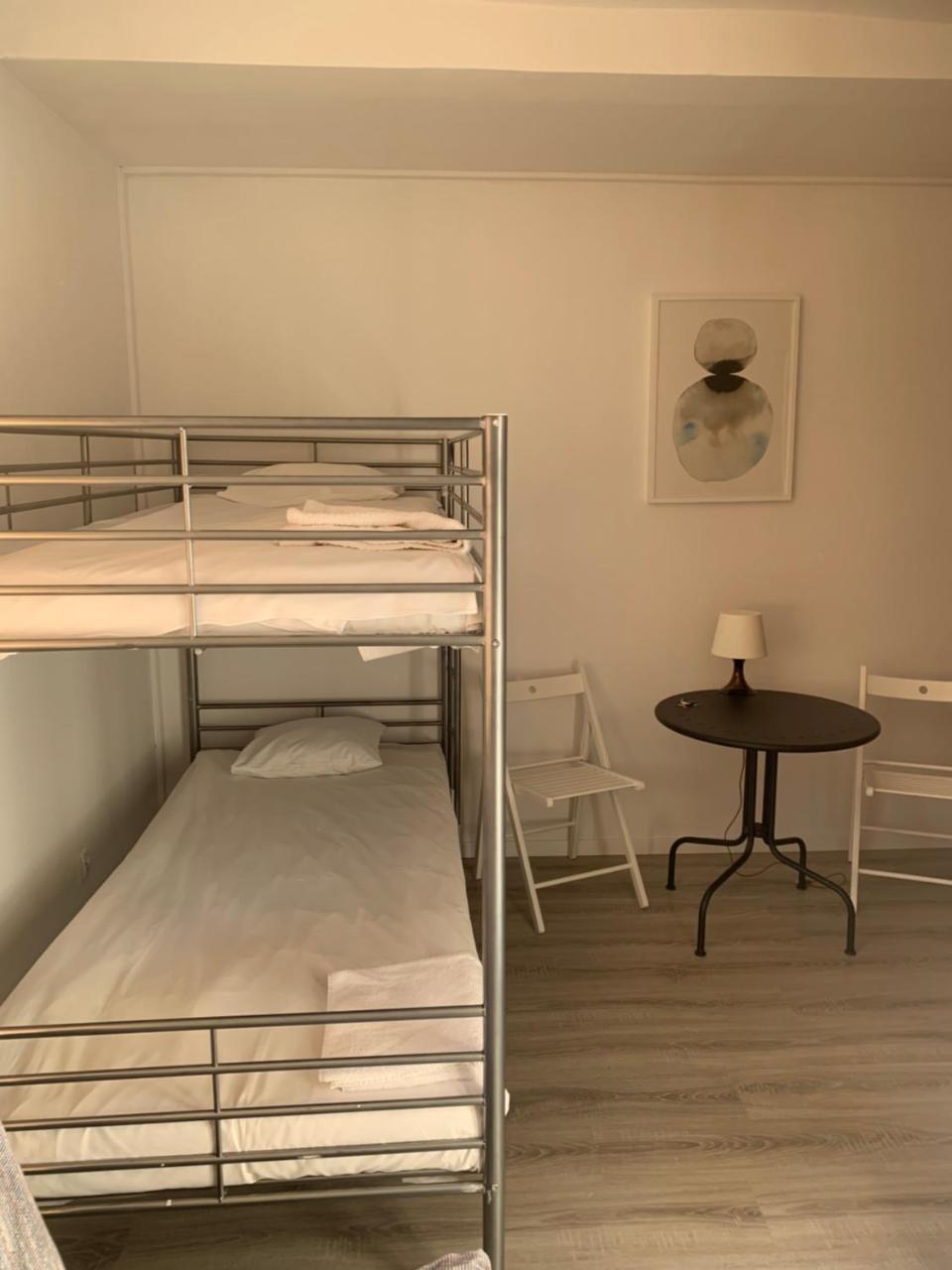 Hostel Apart & Hostel Guest Room Brendan *